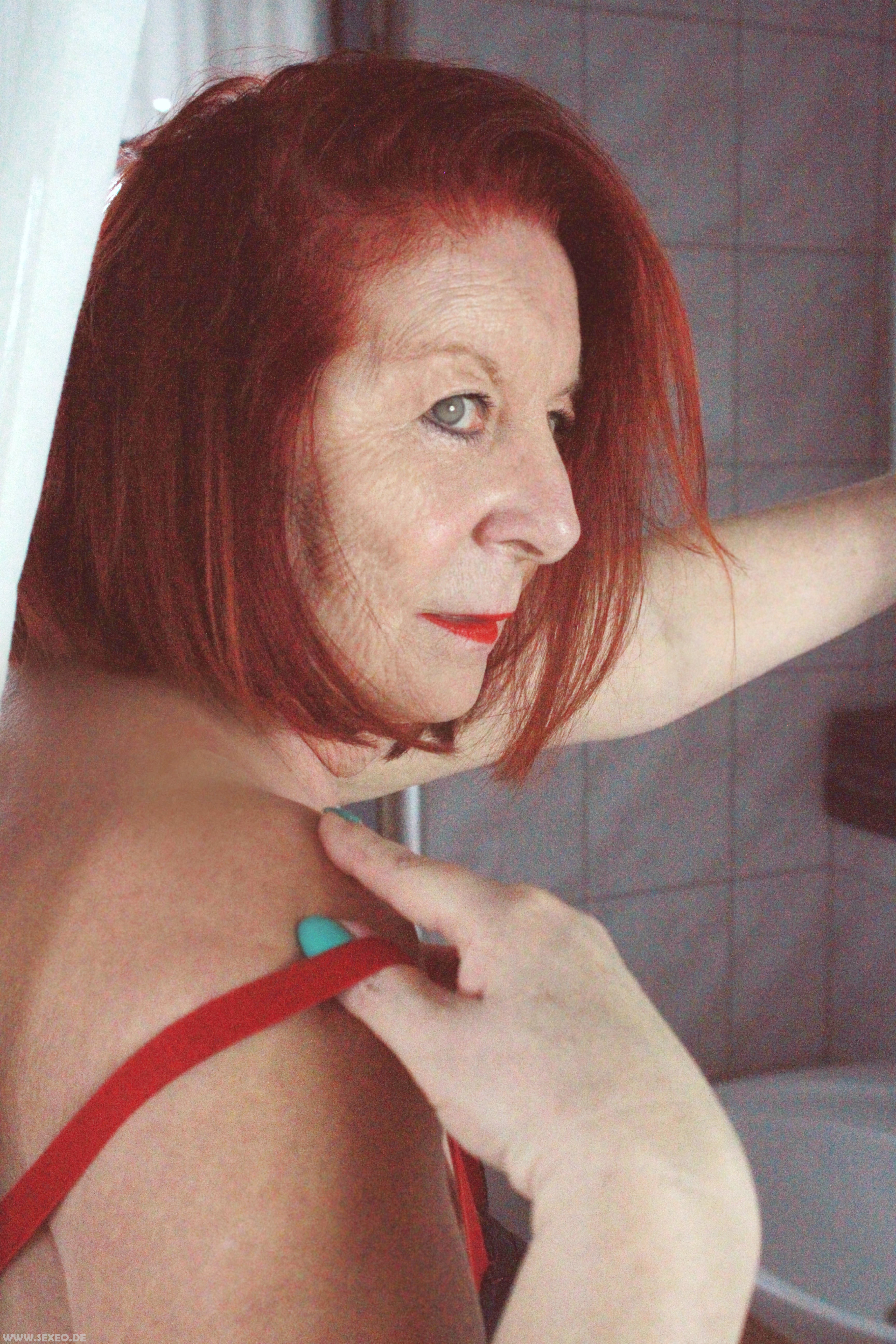 reife-Alexandra-aus-Frankfurt--_1773848343860