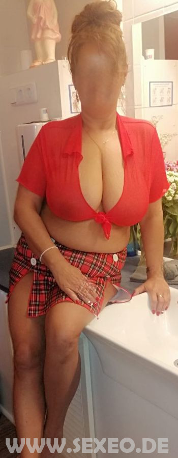 Molly-Nina-Polen--_1788776978374