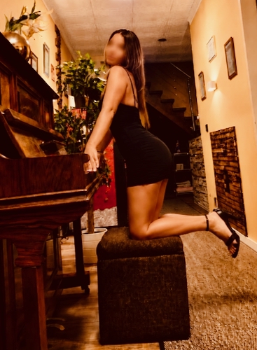 Nicole_178660909571